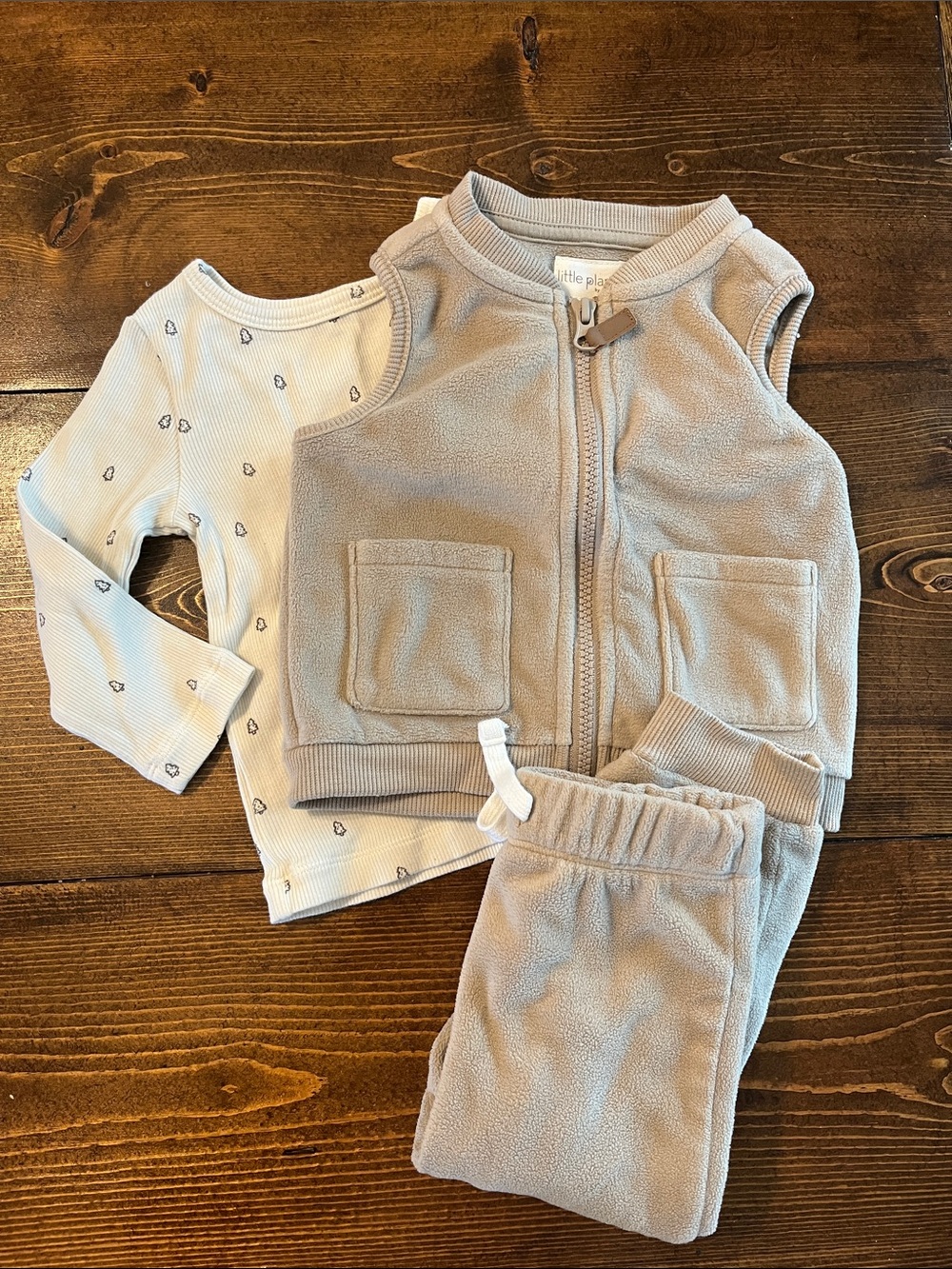 Tree outfit